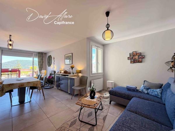 Appartement à vendre 95 m² 3 pièces, terrasse, véranda, cave et emplacement de parking sécurisé GAP (05)