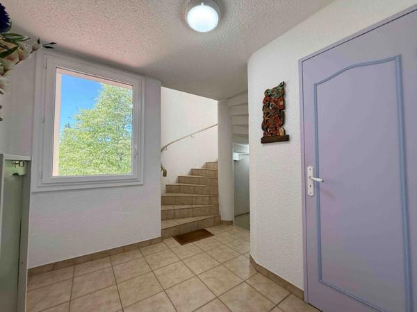 Appartement à vendre 95 m² 3 pièces, terrasse, véranda, cave et emplacement de parking sécurisé GAP (05)