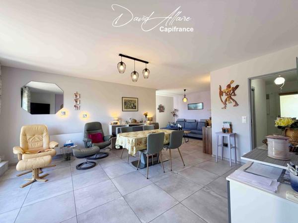 Appartement à vendre 95 m² 3 pièces, terrasse, véranda, cave et emplacement de parking sécurisé GAP (05)