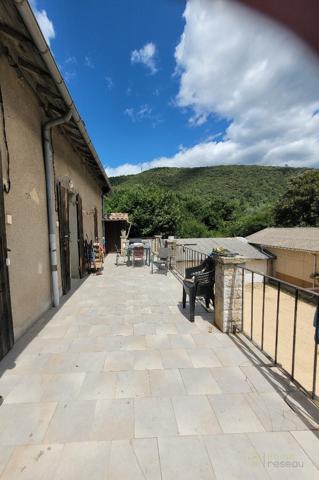 Immeuble à BESSEGES (30160)