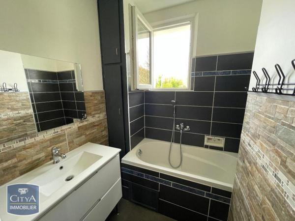 Appartement à louer 3 pièces 53.57m²