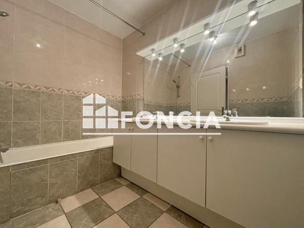 Location Appartement 3 pièces 51.07 m² - 2-5 RUE DES PALOMBES Ciboure 64500