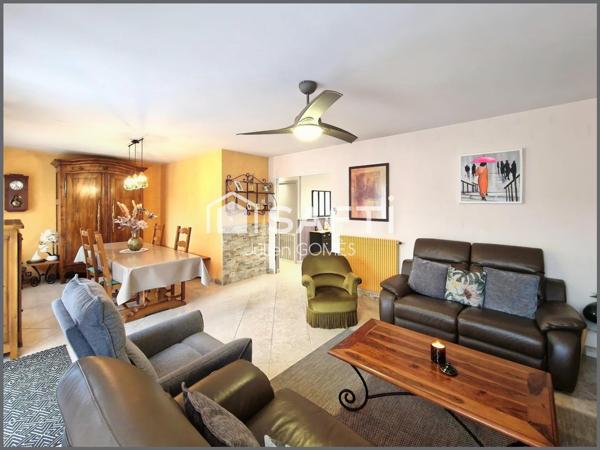 Une maison clé en main, idéale pour une vie de famille paisible.