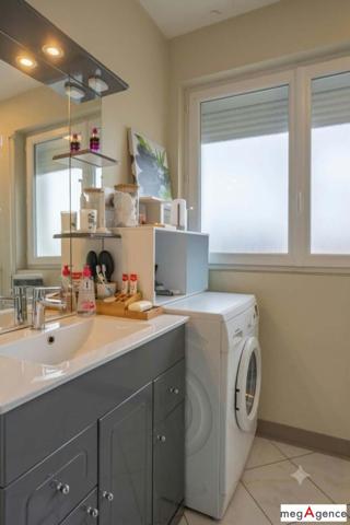 Immeuble à VILLENEUVE-SUR-LOT, 47300 - 200m²