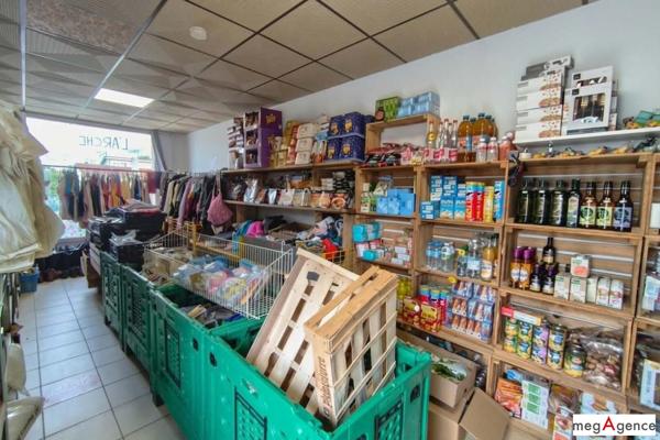 Immeuble à VILLENEUVE-SUR-LOT, 47300 - 200m²