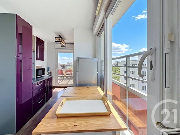 Appartement T3 à vendre  3 pièces - 62,13 m 2   LYON  - 69008