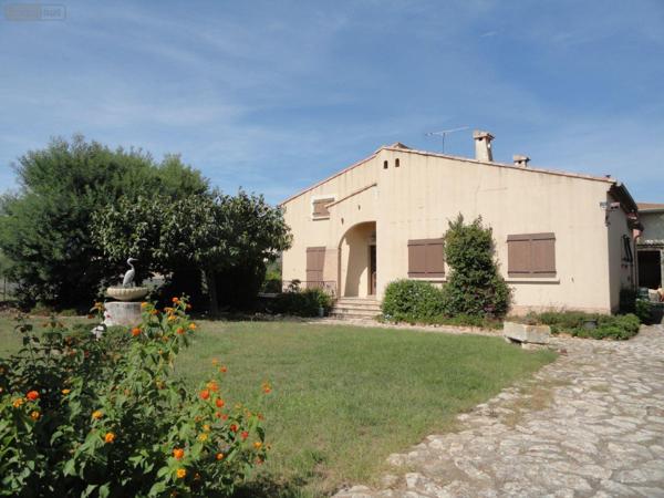 Maison individuelle à vendre à Saint-Gilles dans le Gard (30800), ref : 11411/424