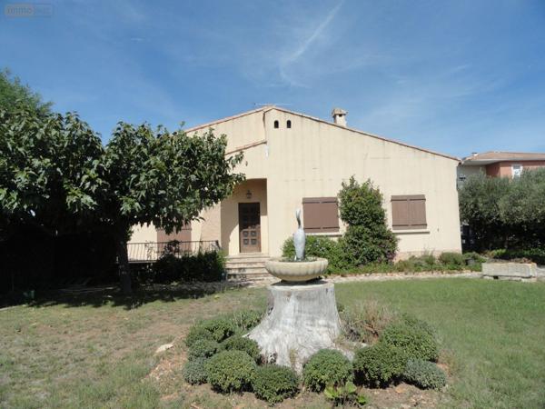 Maison individuelle à vendre à Saint-Gilles dans le Gard (30800), ref : 11411/424