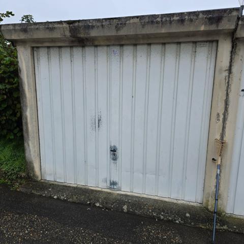 GARAGE situé ZAC Saint Siméon