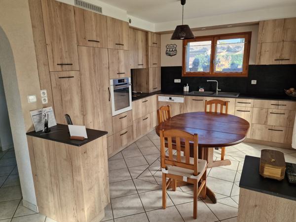 Amancy - Maison + Hangar