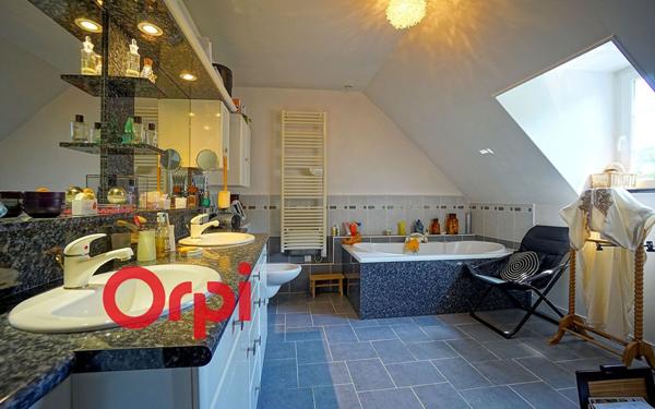 Maison à vendre    9 pièces •  Bernay