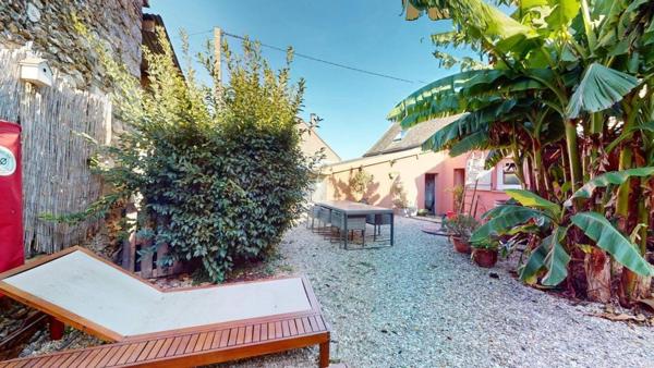 Longère F5, 4 chambres, un garage attenant et buanderie.