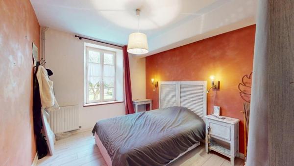 Longère F5, 4 chambres, un garage attenant et buanderie.