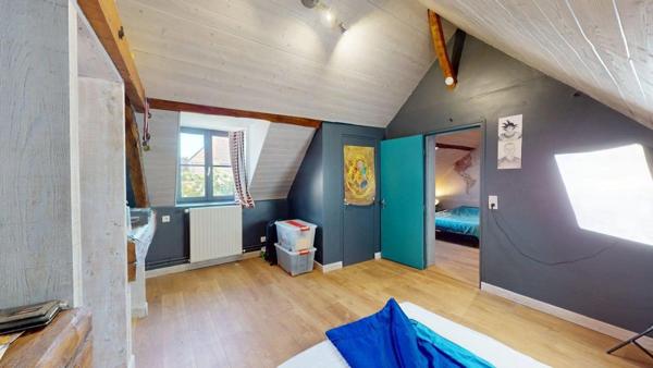 Longère F5, 4 chambres, un garage attenant et buanderie.