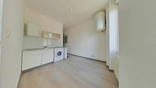Appartement 1 pièce                                        - 42000 Saint-Étienne Réf : 12295