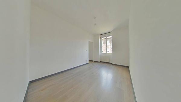 Appartement 1 pièce                                        - 42000 Saint-Étienne Réf : 12295