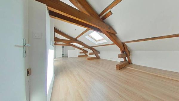 Appartement 1 pièce                                        - 42000 Saint-Étienne Réf : 12390