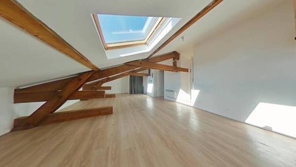 Appartement 1 pièce                                        - 42000 Saint-Étienne Réf : 12390