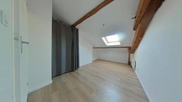 Appartement 1 pièce                                        - 42000 Saint-Étienne Réf : 12390