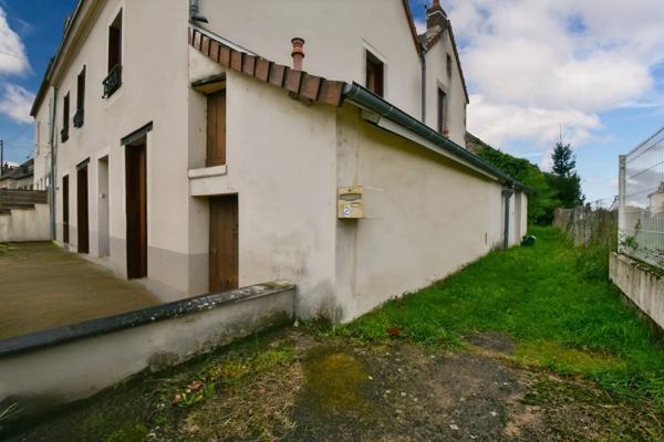 Immeuble à vendre HURIEL (03)