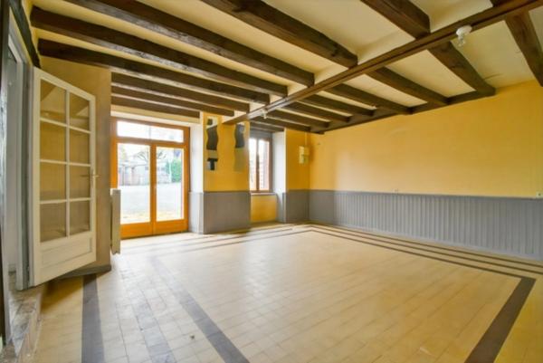 Immeuble à vendre HURIEL (03)