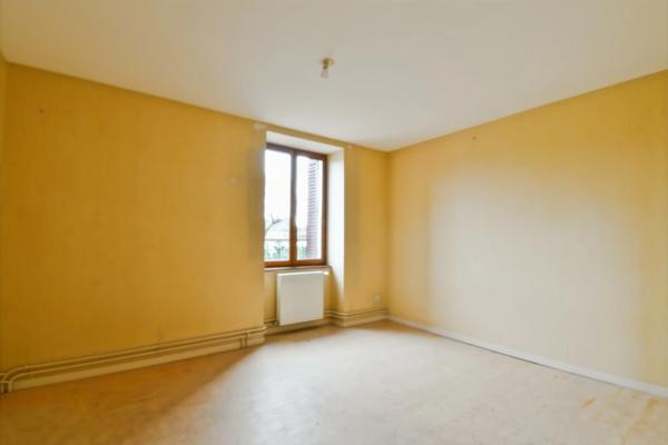 Immeuble à vendre HURIEL (03)