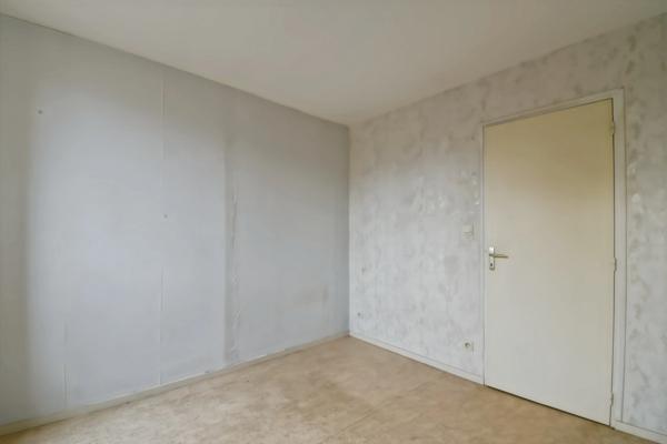 Immeuble à vendre HURIEL (03)