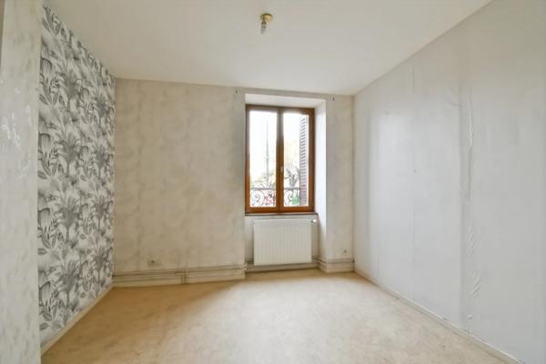 Immeuble à vendre HURIEL (03)