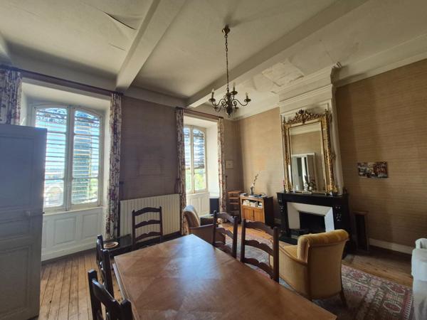 Deux appartements de charme dans un immeuble de maître – Centre-ville de Vals?les?Bains