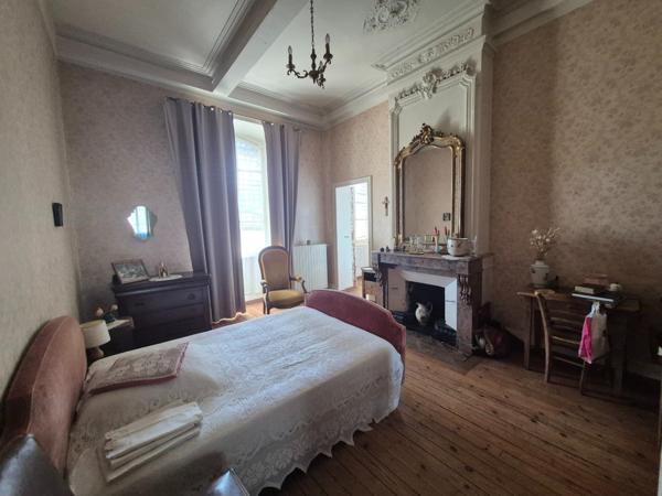 Deux appartements de charme dans un immeuble de maître – Centre-ville de Vals?les?Bains