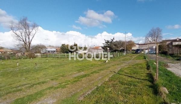 TERRAIN À VENDRE DE 740,00 M²