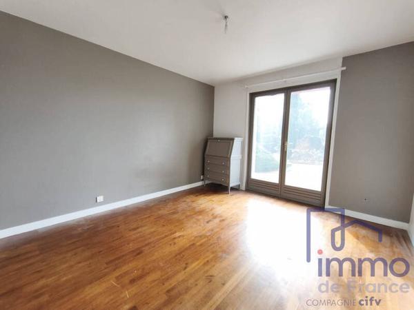 Maison 8 pièces                                        - 42340 Veauche Réf : 2609-CIFVFOREZVELAY