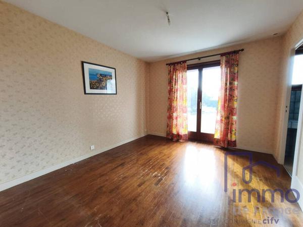 Maison 8 pièces                                        - 42340 Veauche Réf : 2609-CIFVFOREZVELAY