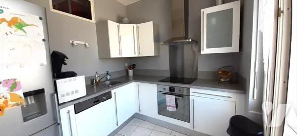 Appartement T3 EQUEUDREVILLE CENTRE + 2 PLACES DE PARKING