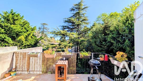 Appartement à vendre 4 pièces 81 m² Saint-Saturnin-lès-Avignon