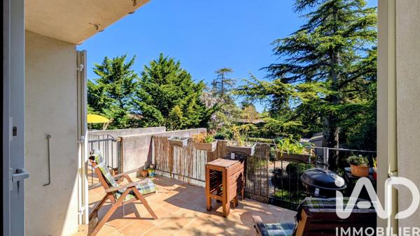 Appartement à vendre 4 pièces 81 m² Saint-Saturnin-lès-Avignon