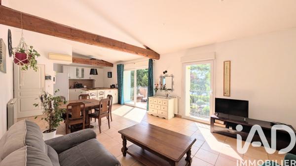 Appartement à vendre 4 pièces 81 m² Saint-Saturnin-lès-Avignon