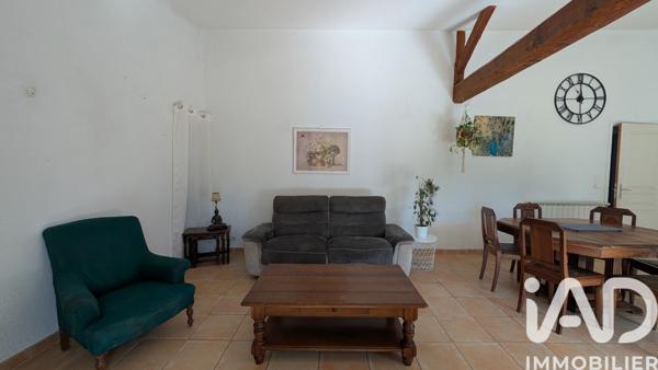 Appartement à vendre 4 pièces 81 m² Saint-Saturnin-lès-Avignon