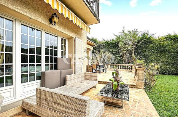 Vente Maison 8 pièces de 180m² - 95200 Sarcelles