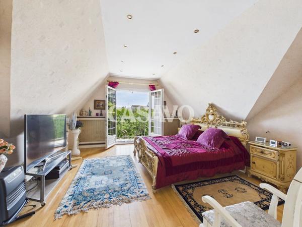 Vente Maison 8 pièces de 180m² - 95200 Sarcelles