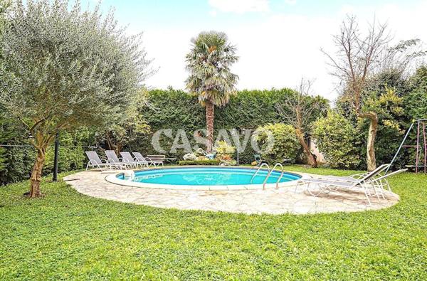 Vente Maison 8 pièces de 180m² - 95200 Sarcelles