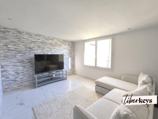 🏢 Immeuble rénové – 2 appartements T3 + garages & caves