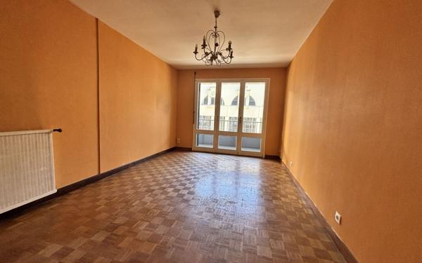 Appartement à vendre    4 pièces •  Tarbes