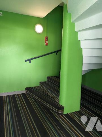 A VENDRE APPARTEMENT T2 EQUIPEE AVEC PARKING SECURISE 