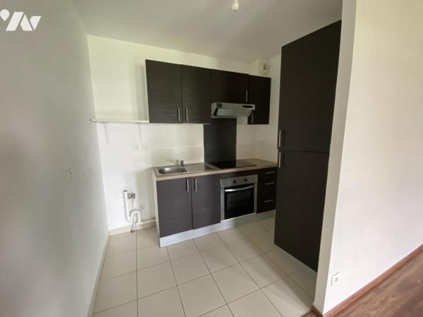 A VENDRE APPARTEMENT T2 EQUIPEE AVEC PARKING SECURISE 