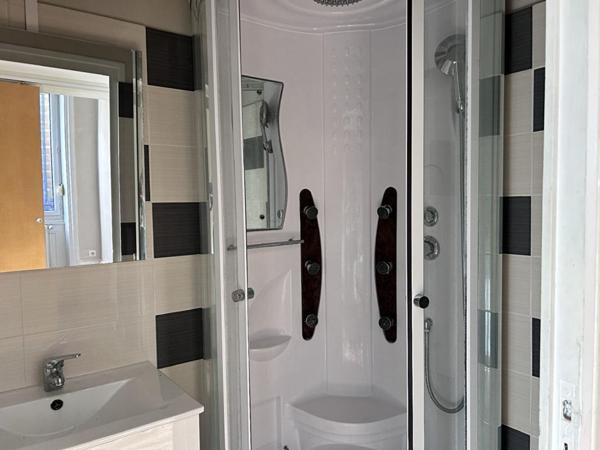 Appartement Bessenay 1 pièce(s) 33.8 m2