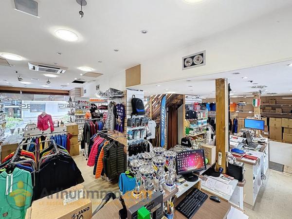 Vente Local commercial 3 pièces 195 m2 à Reims