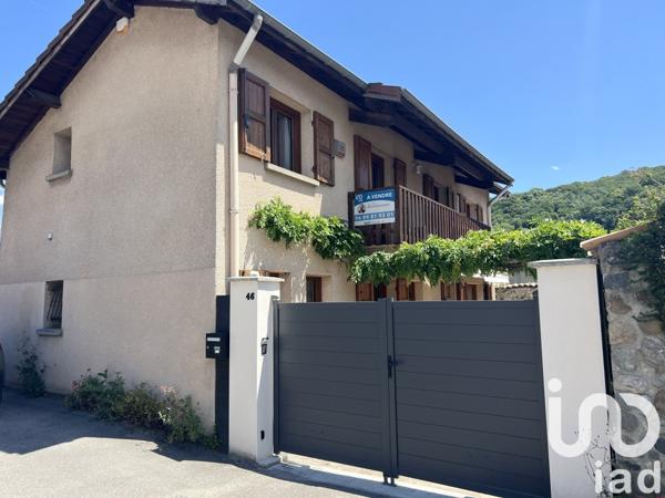 Maison traditionnelle 5 pièces de 137 m² à Échirolles (38130)