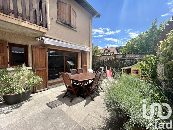 Maison traditionnelle 5 pièces de 137 m² à Échirolles (38130)