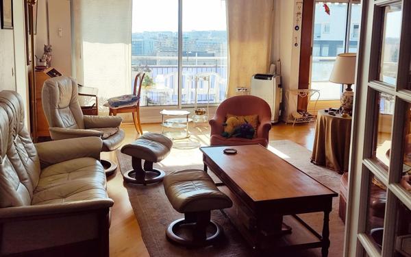 Appartement à vendre    5 pièces • 110,40 m2 Paris 14